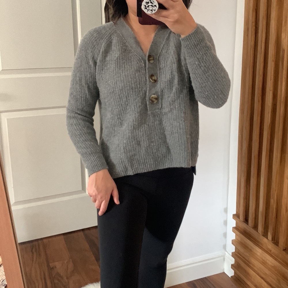 Madewell Lyle Ribbed Meeino Wool Blend Sweater Henley. XS‎ rum big